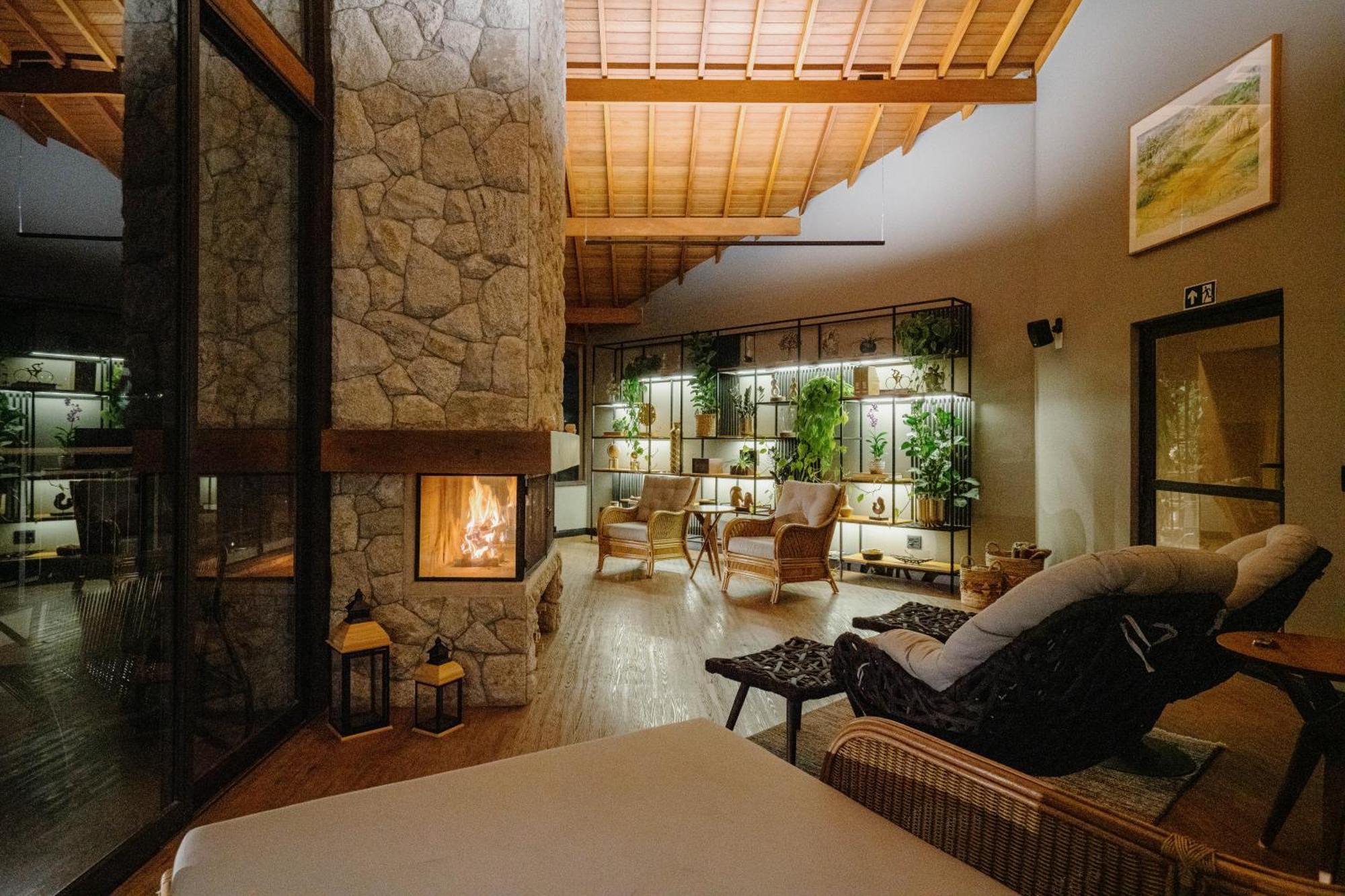 Mirante Da Colyna Hotel & Spa Монте Верде Екстериор снимка